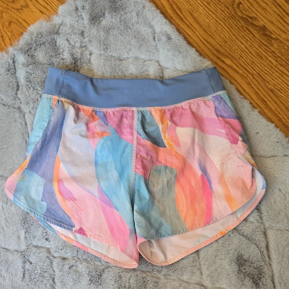 Athleta Girl Run The World Shorts, Girls Large, Great Condition